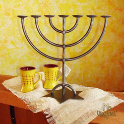 Bougeoir en fer forg� - MENORAH - bougeoir avec motif religieux