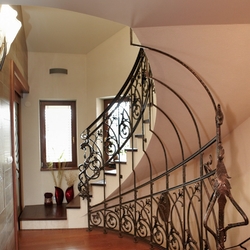 Balustrade sur mesure fabriqu�e pour une maison individuelle à plusieurs �tages