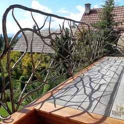 Balustrade de balcon luxueuse fabriqu�e à la main par des forgerons d'art - balustrade ext�rieure