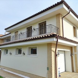 Balustrade forg�e de balcon fabriqu�e pour une maison familiale près de Ko�ice