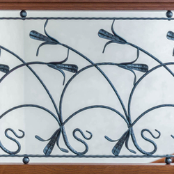 Rampes forgées intérieures avec une main courante en bois Rampes forgées intérieures avec une main courante en bois