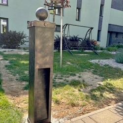 Lampadaire de jardin en patine cuivrée – éclairage extérieur Lampadaire de jardin en patine cuivrée – éclairage extérieur