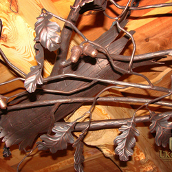 Lustre de luxe en fer forg�, Chêne, un œuvre d�art, - vue approch�e de la suspension 