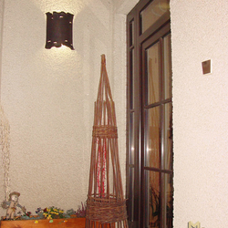 Lampe ext�rieure forg�e avec motif naturel de l'�corce d'arbre à l'entr�e