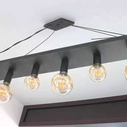 Luminaire design contemporain � suspension en fer forg� 