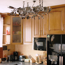 Lustre de luxe int�rieur avec motif de chêne - lustre forg� à la main