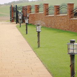 Promenade dans un jardin �clair� - lampes sur pied artistiques