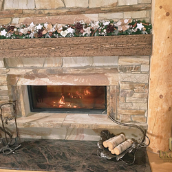 Ensemble de chemin�e de luxe avec motif de chêne - outils de chemin�e + panier à bois