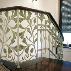 Balustrade historique sur les escaliers int�rieurs forg�e dans l'art de la forge UKOVMI