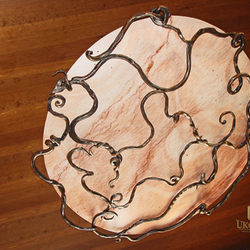 Luminaire forg� exceptionnel fabriqu� pour l'h�tel Galileo