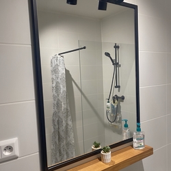 Miroir industriel dans la salle de bain - miroirs forg�s