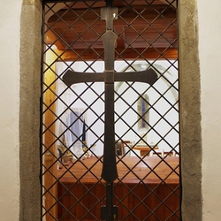 Grille en fer forg� - �glise Lubica