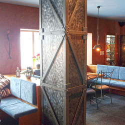 Colonne en fer forg�