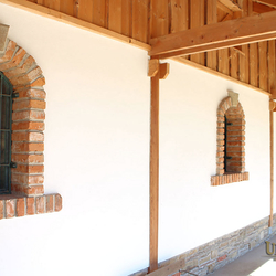 Grilles m�talliques dans le manège