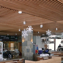 �clairage de notre ferronnerie du restaurant ROTUNDA  dans la montagne de Tatras en Slovaquie.
