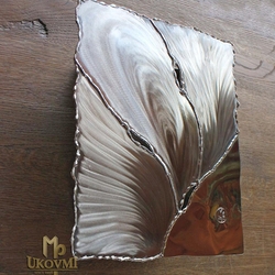 Applique mural � petit chef-d�œuvre en acier inoxydable bross�, entièrement  fait à la main.