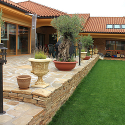 Lampadaires de jardin Historik � �clairage de la terrasse et du jardin de la maison familiale par les luminaires en fer forg� Ukovmi