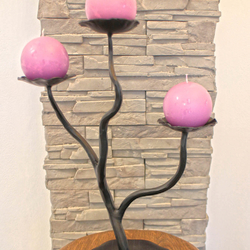 Le design simple du bougeoir en fer forg� noir est la solution id�ale pour un cadeau pour des amis, des proches...