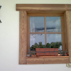 Porte pot de fleurs en fer forg� - motif Mamie