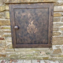 Cache-gaz forg� avec motif d�coratif de flamme