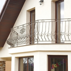 Balustrade de balcon en forme angulaire forg�e - balustrade ext�rieure