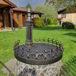 Couvercle forg� pour puits - accessoire de jardin