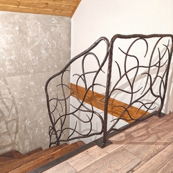 Garde-corps de luxe en fer forg� dans un int�rieur au motif naturel - garde-corps artistiques sur un escalier en fer forg�