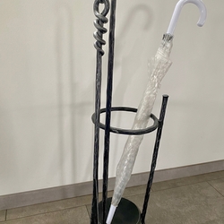 Support styl� pour parapluies � accessoire de maison de qualit�