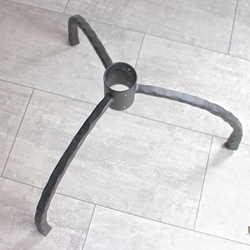 Pied pour sapin de No�l - Accessoire en fer forg� fait à la main