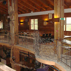 L'int�rieur des travaux en fer forg� am�nag� en collaboration avec Ing. arch. Kromka